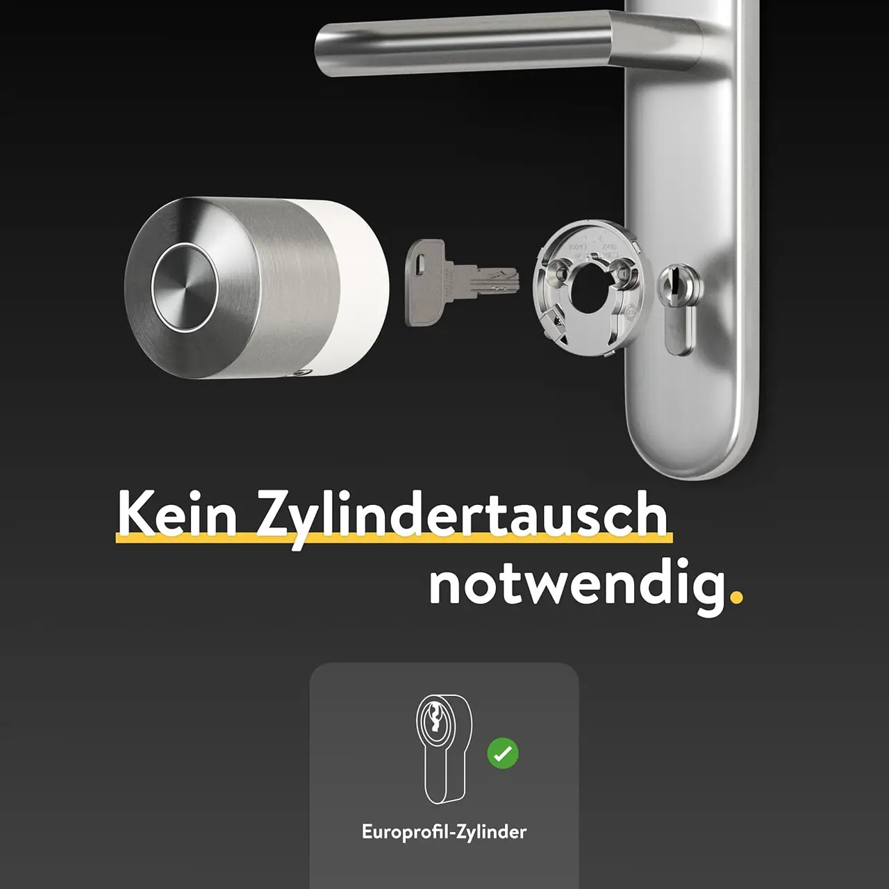 Nuki Smart Lock Pro aus Edelstahl an der Innenseite einer modernen Wohnungstür mit magnetischem Ladekabel