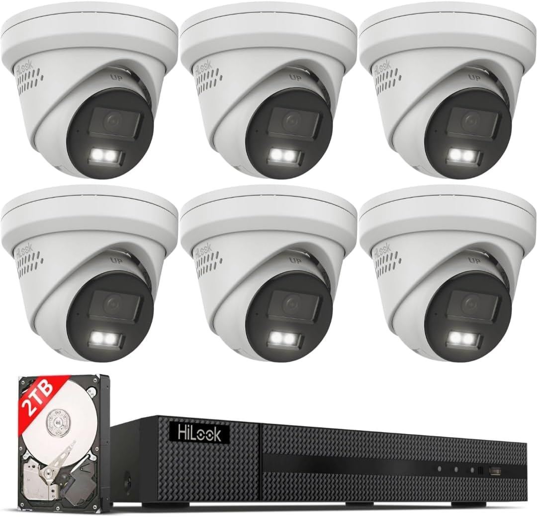 Einfamilienhaus in Deutschland mit sechs HiLook 4K PoE Turret-Überwachungskameras montiert an Eingang, Garage und Garten
